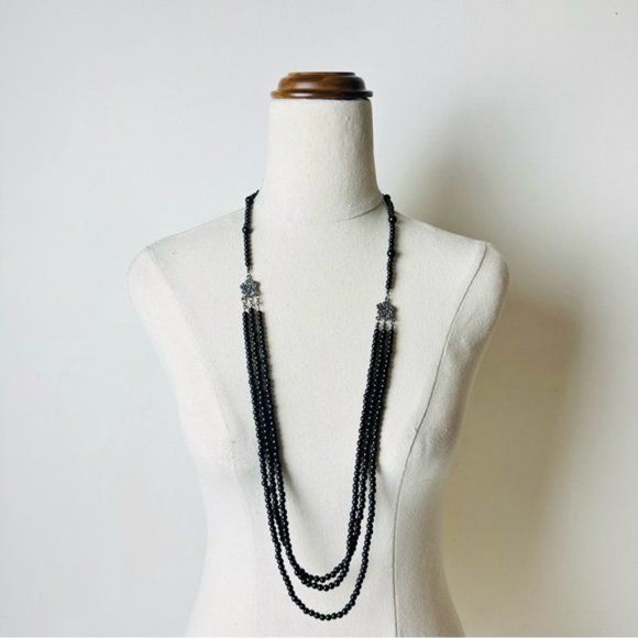 Vintage Lovely Multi Strands Black Long statement Necklace - Picture 2 of 9